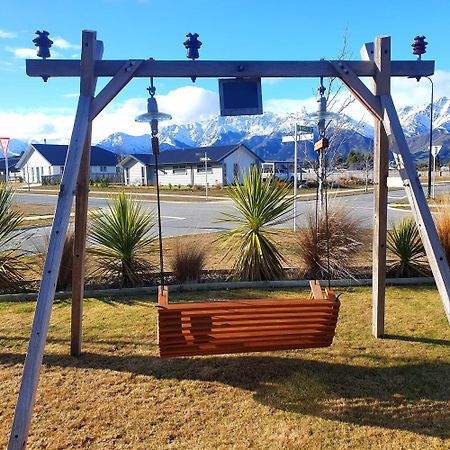 Hawea Heaven: Superking Beds + Hot Tub + Mountain Βίλα Γουανάκα Εξωτερικό φωτογραφία